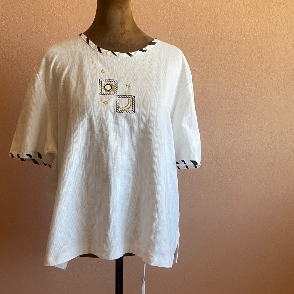 PETER POPOVITCH White Embroidered Sun & Moon Short Sleeve Blouse